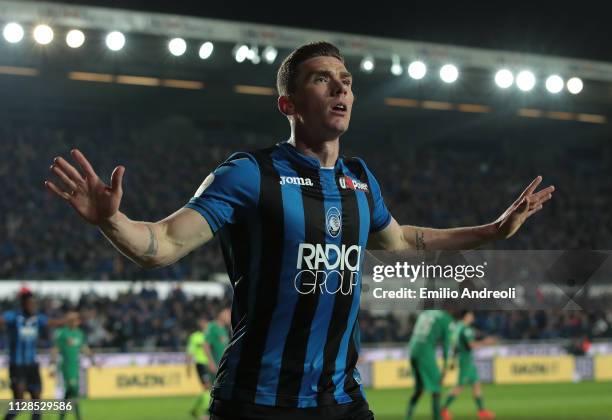 Robin Gosens of Atalanta BC celebrates his goal during the Serie A match between Atalanta BC and ACF Fiorentina at Stadio Atleti Azzurri d'Italia on...