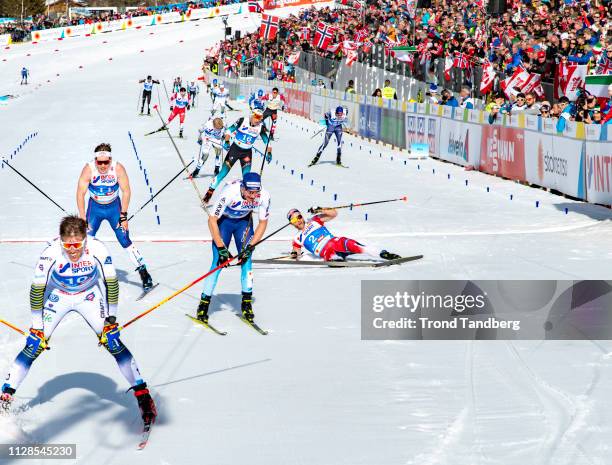 Martin Johnsrud Sundby of Norway, Calle Halfvarsson of Sweden, Andrew Musgrave of GBR, Dario Cologna of Swiss, Adrien Backscheider of France during...