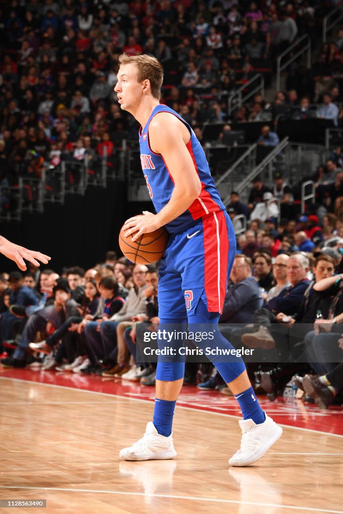 Luke Raptors Luke Kennard of the Detroit Pistons looks to pass the ball during the ...