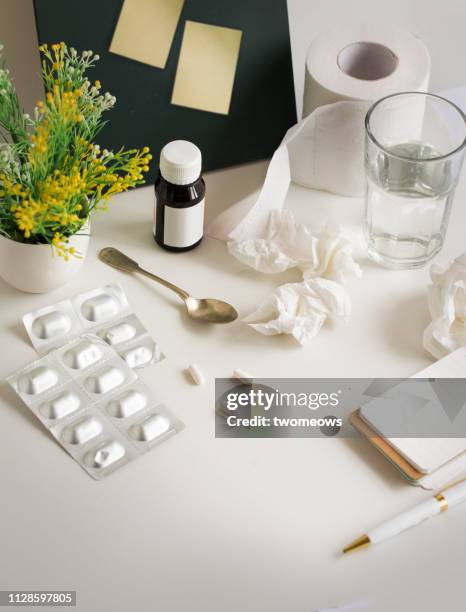 office worker healthcare concept image. - krankenstand stock-fotos und bilder