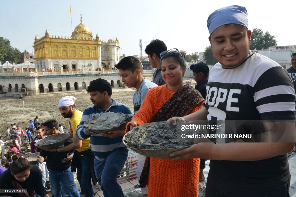 INDIA-RELIGION-HINDU-FESTIVAL