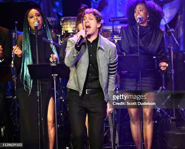 Singer Rob Thomas of Matchbox Twenty performs onstage as a special guest during The Recording Academy and Clive Davis' 2019 Pre-GRAMMY Gala Show at...