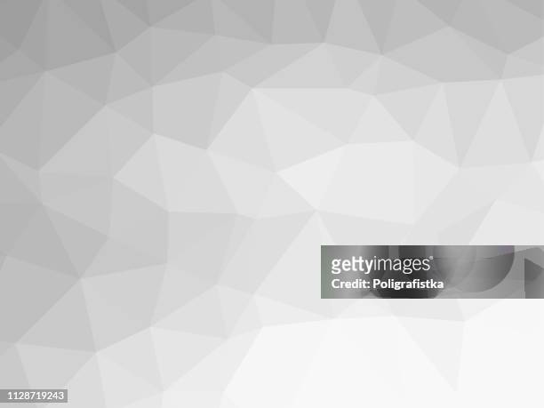 polygon hintergrundmuster - polygonal - schwarze und weiße tapete grau - vektor-illustration - grauer hintergrund stock-grafiken, -clipart, -cartoons und -symbole