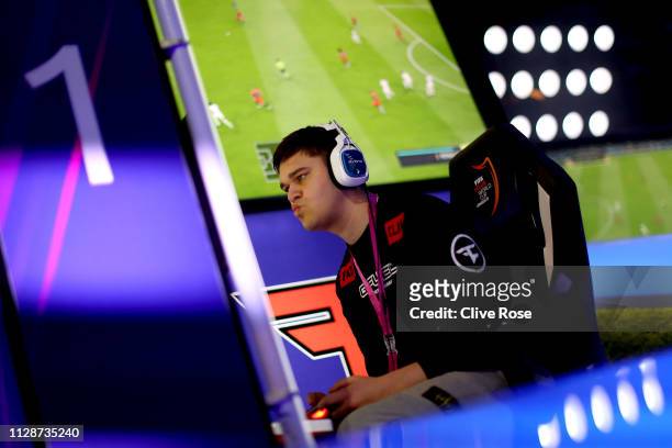 Lev Vinken of FaZe clan competes in the Finals of the FIFA eClub World Cup 2019 - Knockout Stage & Final on February 10, 2019 in London, England