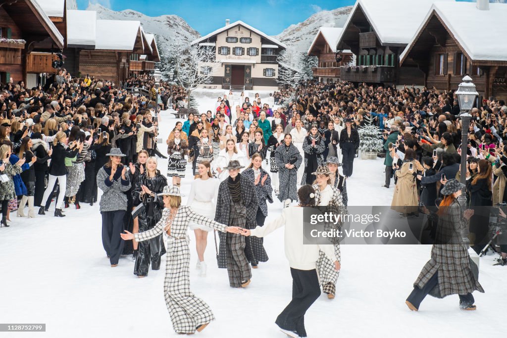 Chanel : Runway - Paris Fashion Week Womenswear Fall/Winter 2019/2020