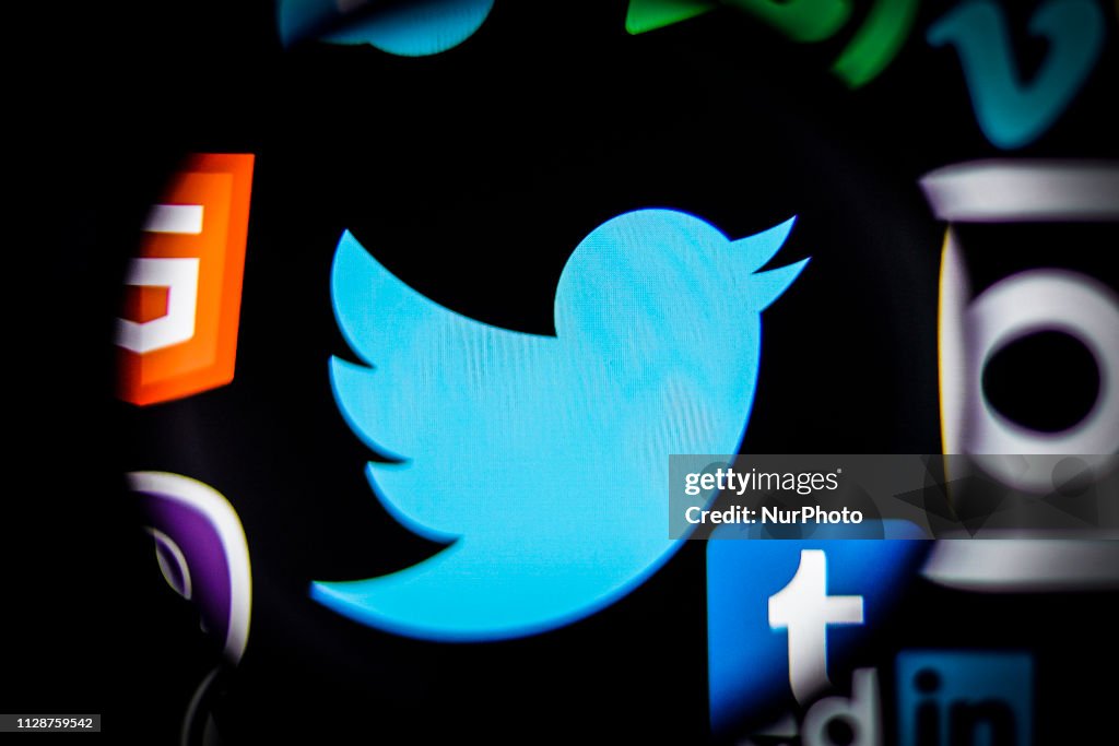 Popular Social Media Logos