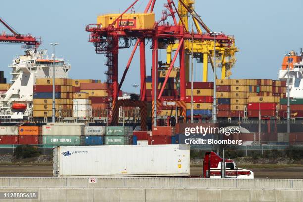 Mv Botany Port Botany Shipping Container Terminal Photos and Premium High Res ...