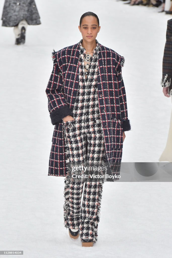 Chanel : Runway - Paris Fashion Week Womenswear Fall/Winter 2019/2020