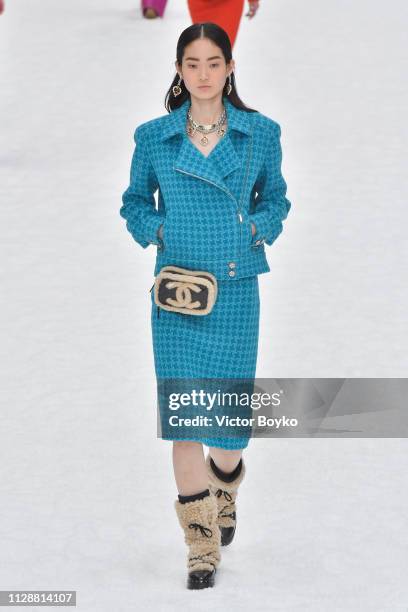 Model walks the runway during the Chanel show as part of the Paris Fashion Week Womenswear Fall/Winter 2019/2020 on March 5, 2019 in Paris, France.