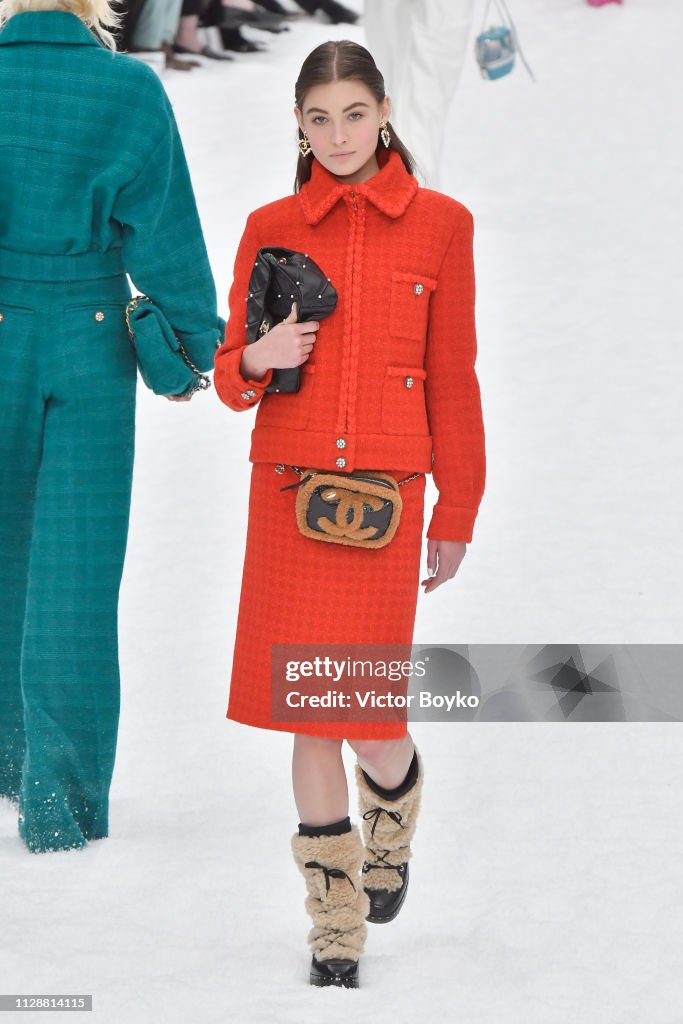 Chanel : Runway - Paris Fashion Week Womenswear Fall/Winter 2019/2020