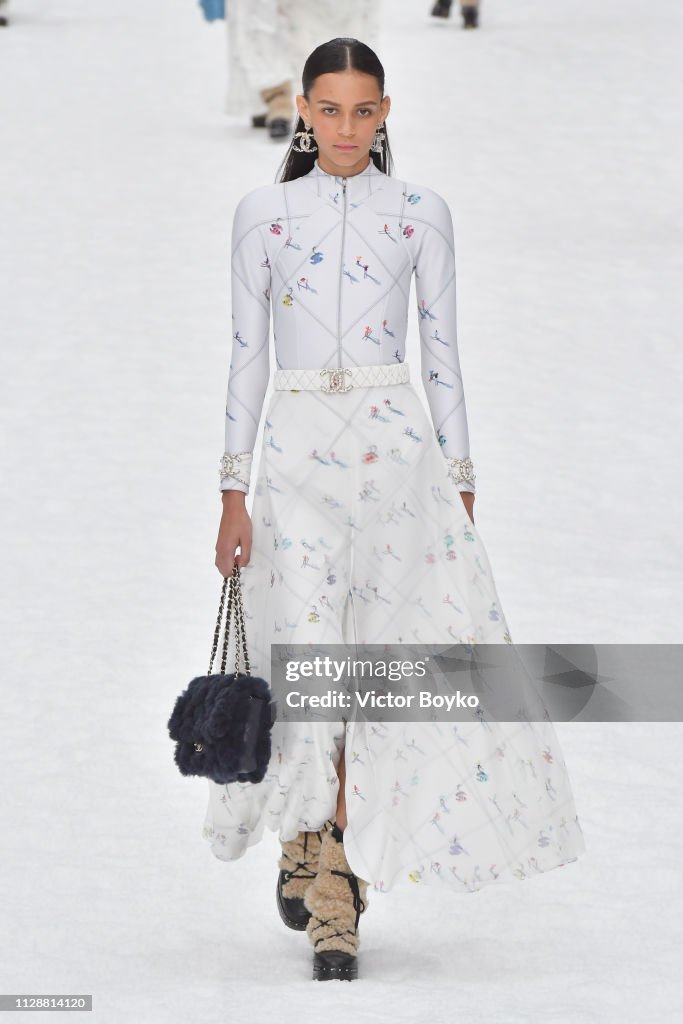 Chanel : Runway - Paris Fashion Week Womenswear Fall/Winter 2019/2020