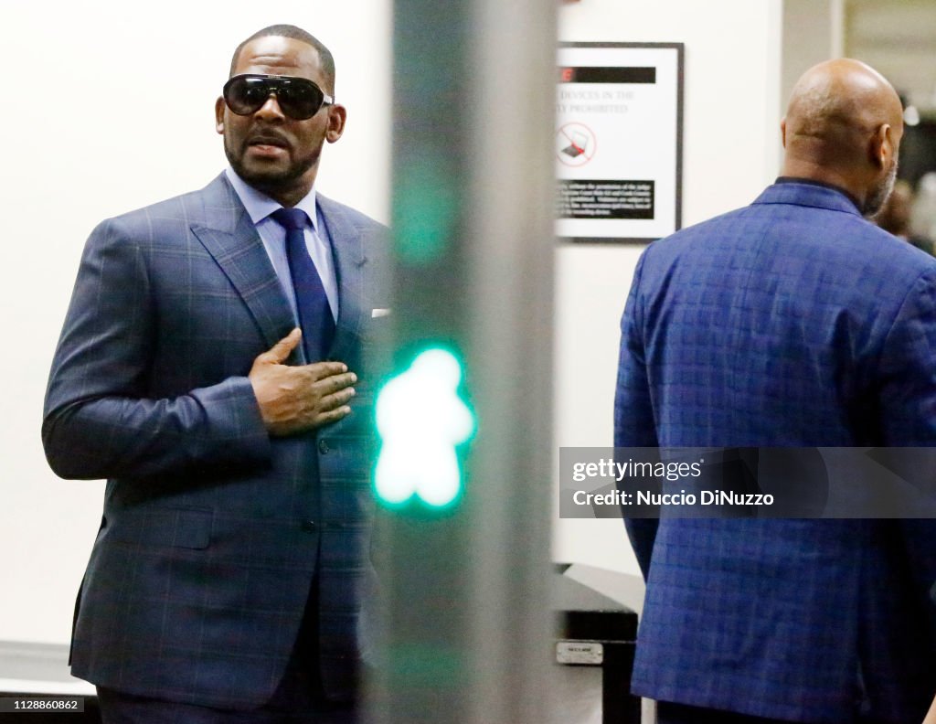 R. Kelly Appears In Family Court Over Unpaid Child Support