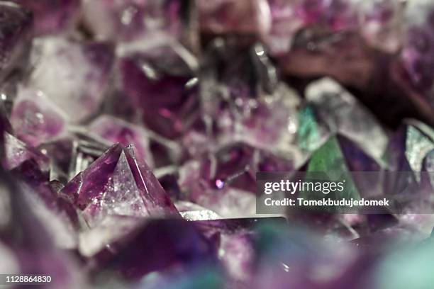 amethyst - struktureffekt stock pictures, royalty-free photos & images