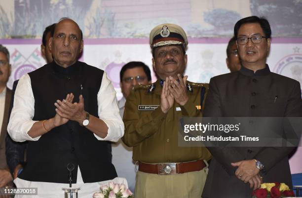 Shri Rajeev Rai 62 Rajiv Rai Stock Photos, High-Res Pictures, and Images - Getty Images