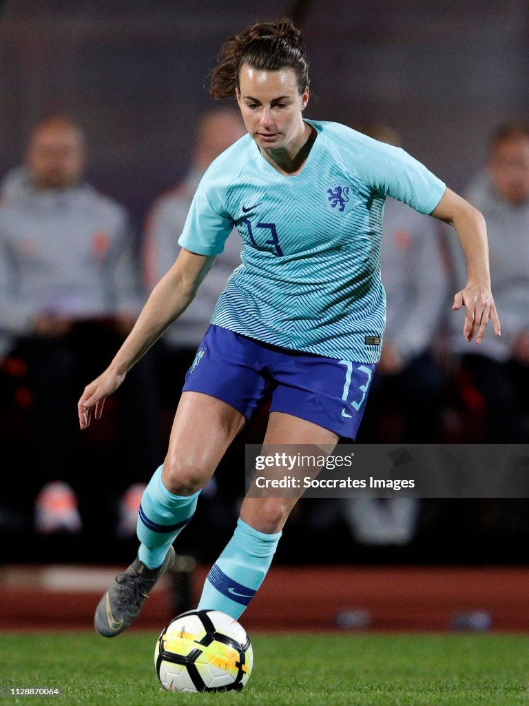 China PR  v Holland  -Algarve Cup Women