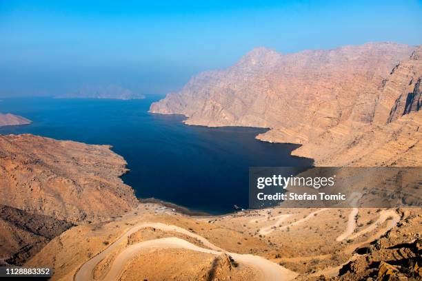 khor najd fjord in musandam oman - strandberg stefan stock-fotos und bilder