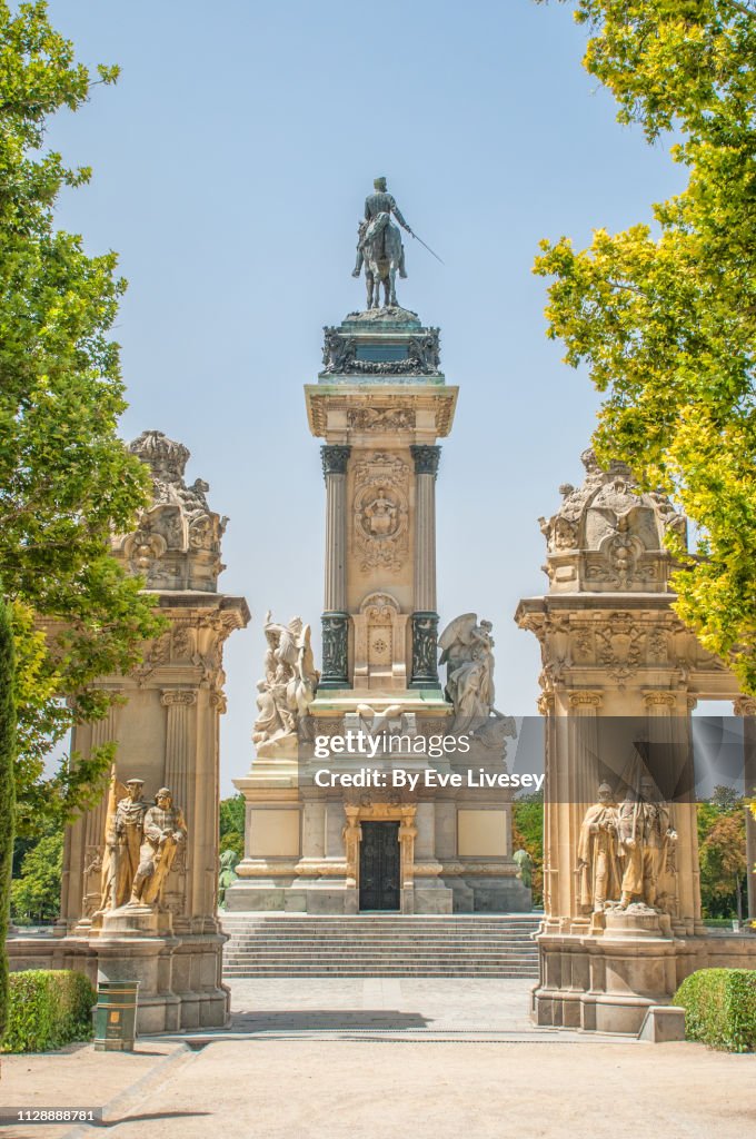 Monument to King Alfonso XII