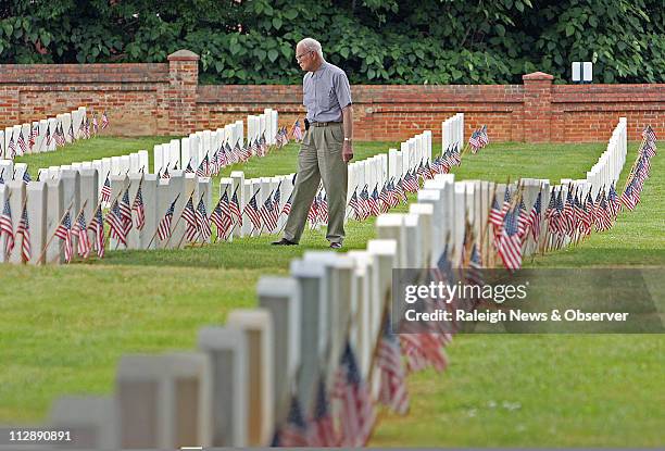 Kenn Kerr Raleigh National Cemetery Fotografías e imágenes de stock - Getty Images