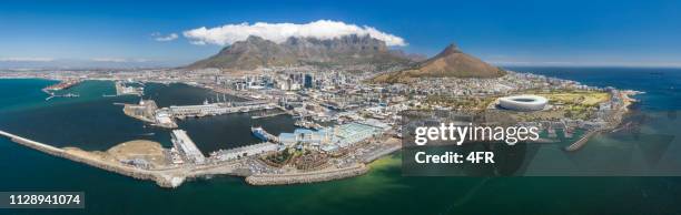 victoria and alfred waterfront, cape town panorama, lion's head, table mountain, south africa - cape town cable car stock pictures, royalty-free photos & images