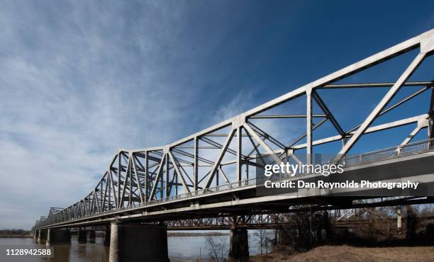 harahan bridge,memphis, tn, usa - beam bridge stock pictures, royalty-free photos & images