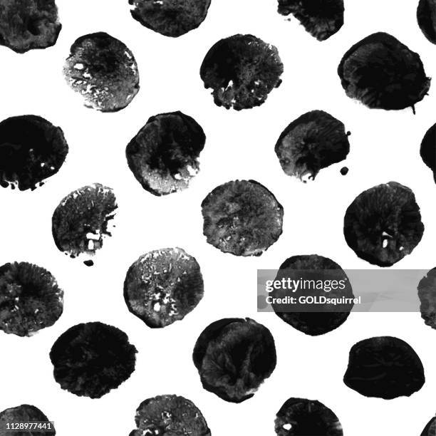 große einzelne schlecht gedruckt schwarze punkte auf weißem papierhintergrund - nahtlose darstellung in vektor - schnell und ungenau angewendet dicke farbe gibt einzigartige effekte - aquarelleffekt stock-grafiken, -clipart, -cartoons und -symbole