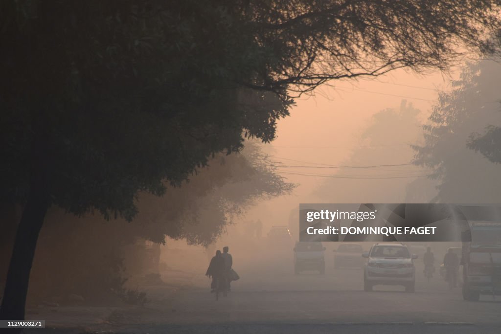 TOPSHOT-INDIA-ENVIRONMENT-POLLUTION-HEALTH