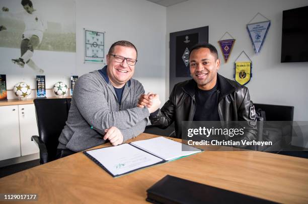 Raffael signs a new contract for Borussia Moenchengladbach at Borussia-Park on March 07, 2019 in Moenchengladbach, Germany.