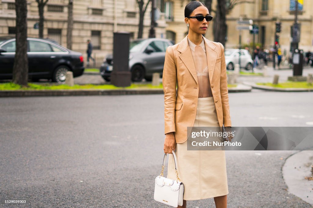 Street Style - Paris Fashion Week Womenswear Fall/Winter 2019/2020 : Day Nine