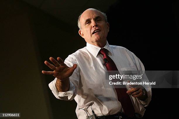 Republican presidential candidate Rudy Giuliani speaks at a campaign rally in Bradenton, Florida, on Saturday, January 12, 2008.