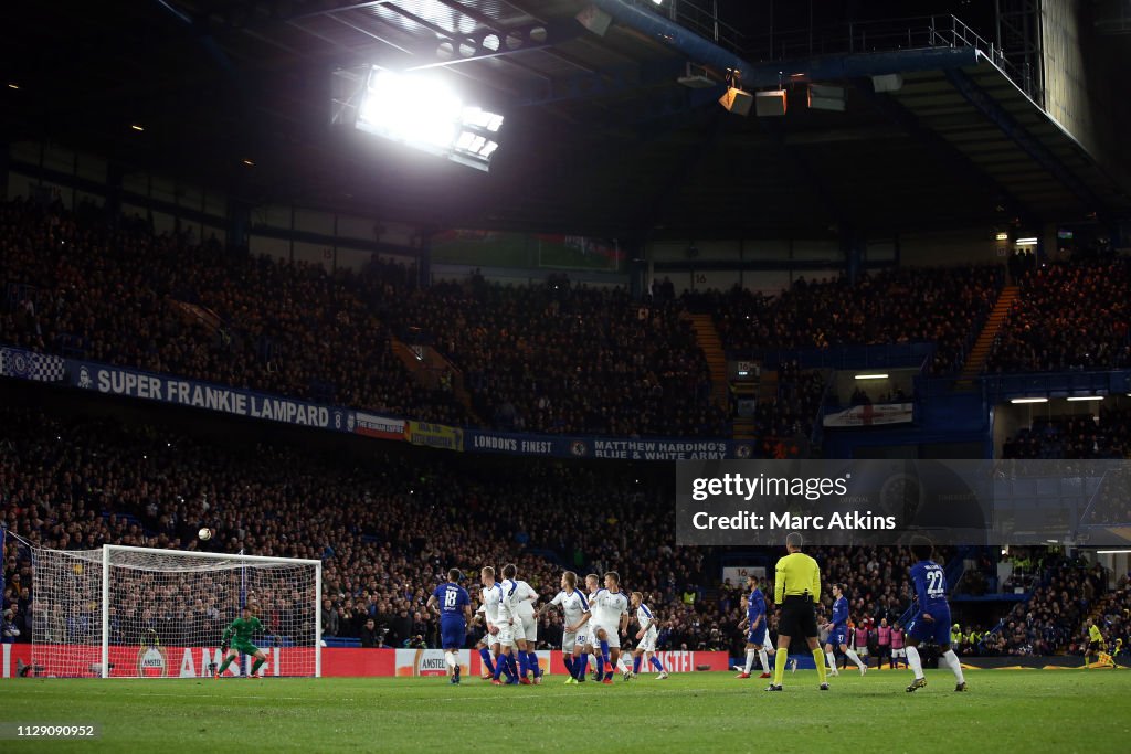 Chelsea v Dynamo Kyiv - UEFA Europa League Round of 16: First Leg