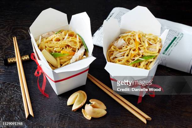 still life with chinese noodles in takeaway boxes, asian takeaway food - chinese takeout stock pictures, royalty-free photos & images