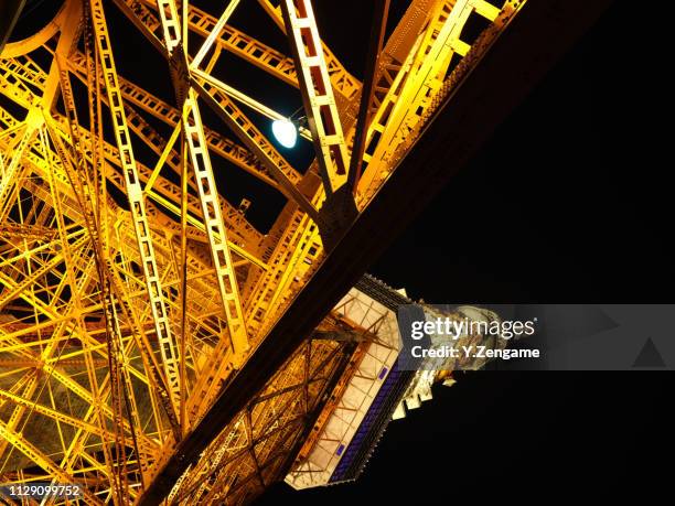 tokyo tower - 都市の全景 stock pictures, royalty-free photos & images