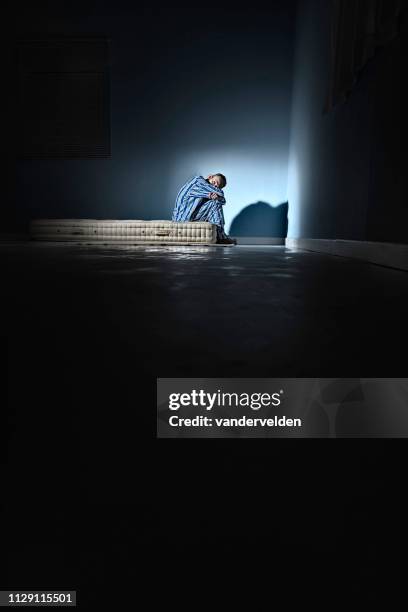 ziekenhuis patiënt - psychiatric hospital stockfoto's en -beelden