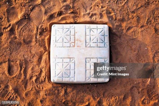 base on baseball field - base sports equipment fotografías e imágenes de stock