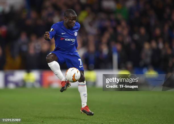 Ngolo Kante of Chelsea controls the ball during the UEFA Europa League Round of 16 First Leg match between Chelsea and Dynamo Kyiv at Stamford Bridge...