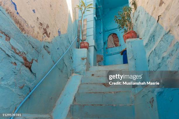 blue house stepping stone in jodhpur blue city, india. - escher stairs stock pictures, royalty-free photos & images
