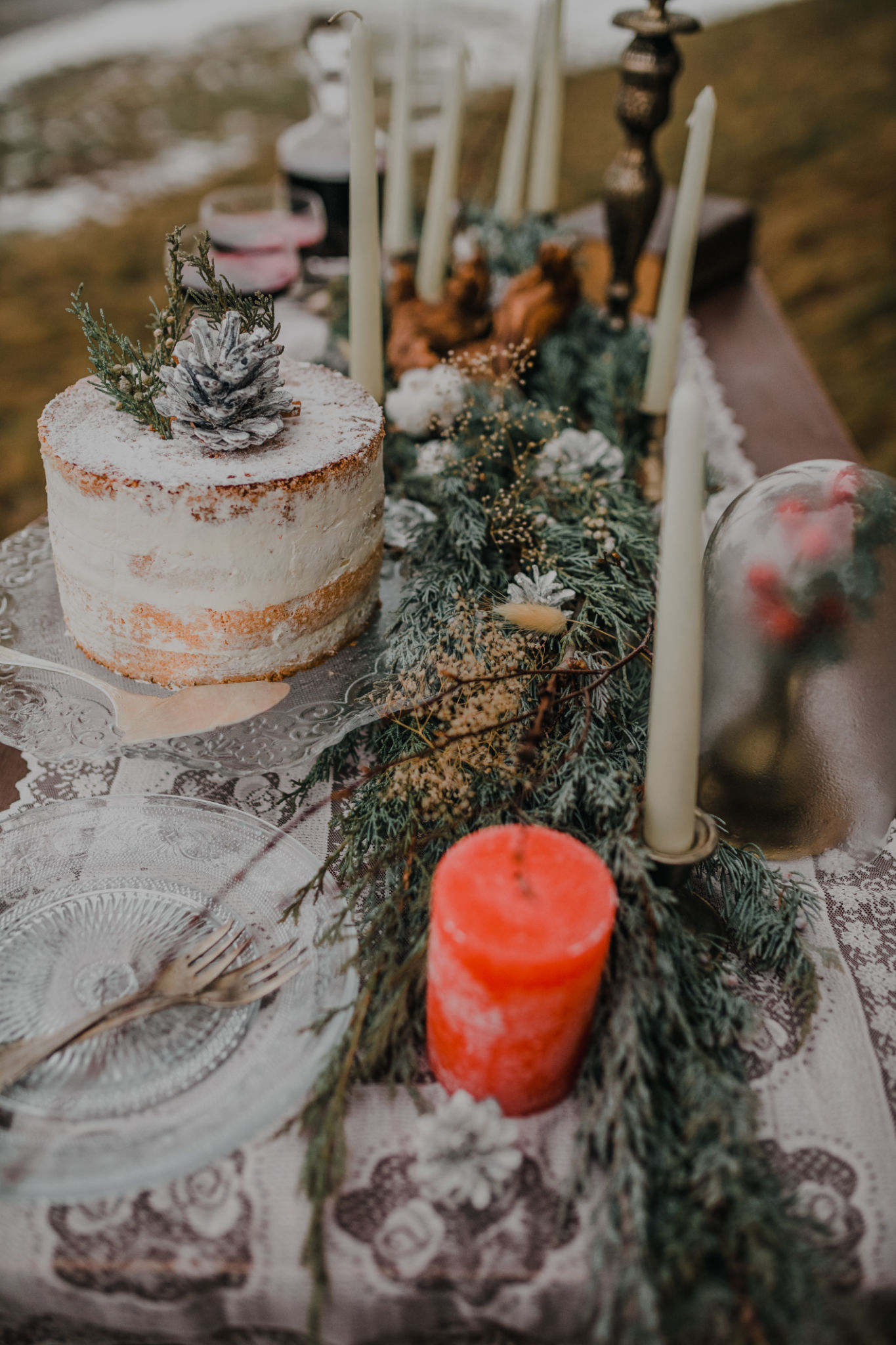 winter wedding candles