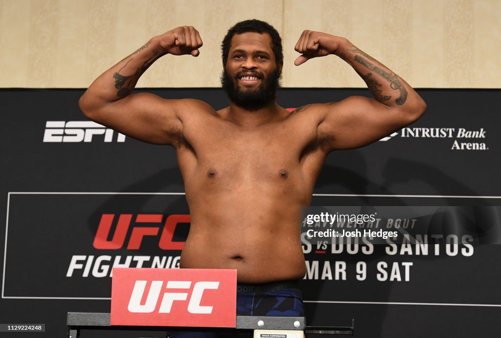 UFC Fight Night: Weigh-ins