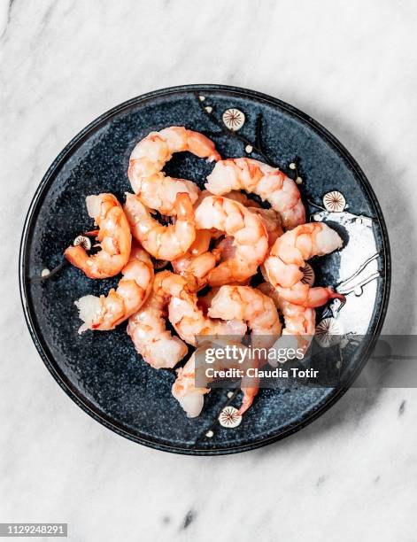 raw shrimp - shrimp stock pictures, royalty-free photos & images