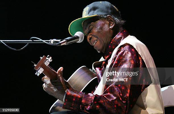 David "Honeyboy" Edwards performs before students of Georgetown Preparatory School in North Bethesda, Maryland, Thursday, October 4, 2007. The Blues...