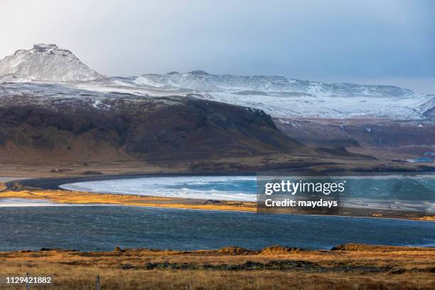 western iceland - innevato fotografías e imágenes de stock