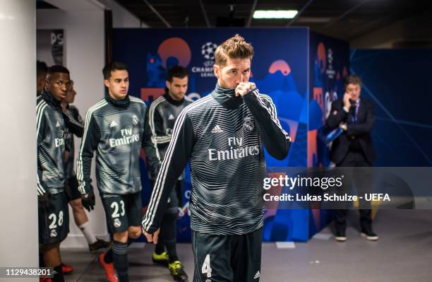 Sergio Ramos of Madrid and his team prepare themselves for the warmup in the players tunnel prior to the UEFA Champions League Round of 16 First Leg...