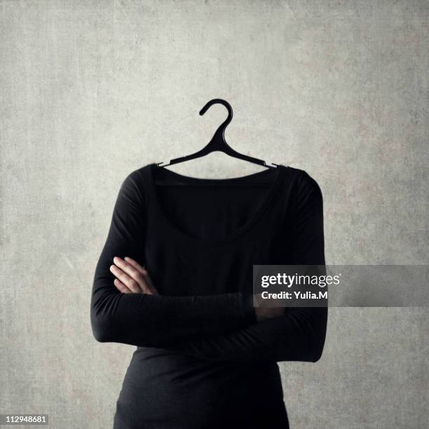 hanging - headless stockfoto's en -beelden