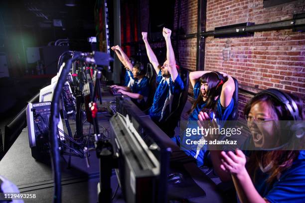 esports team winning the match - championship stock pictures, royalty-free photos & images
