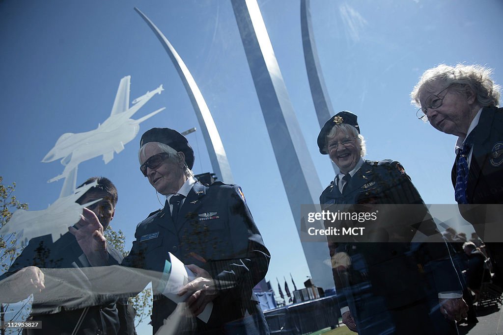 Air Force veterans F.G. Reynolds, Elaine Harmon and Barbara