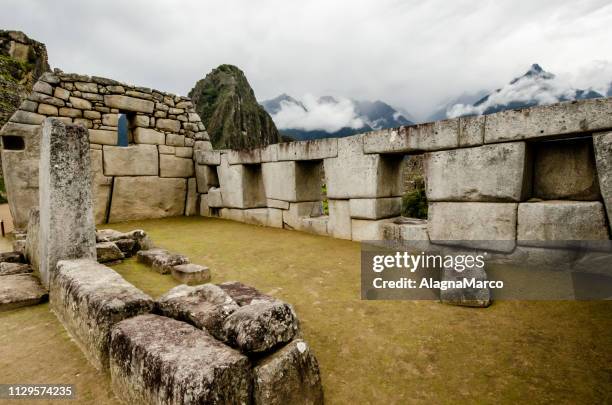 machu picchu 2 - in rovina stock pictures, royalty-free photos & images