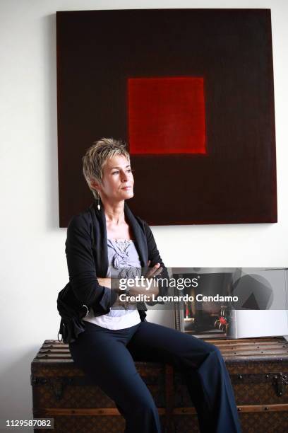 15 Elvira Dones Stock Photos, HighRes Pictures, and Images Getty Images