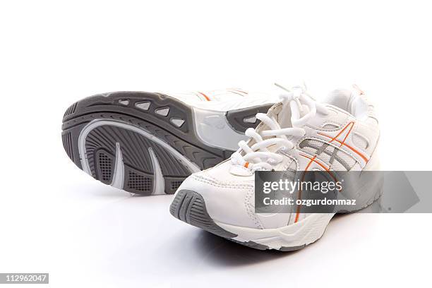 chaussures de sport - chaussure en toile photos et images de collection