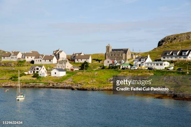 castlebay on the island of barra in the outer hebrides, scotland - barra scotland stock pictures, royalty-free photos & images