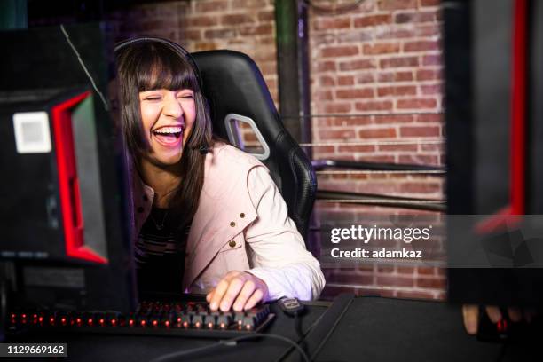 Computer Driver Bangs 17 Pc Bang Internet Cafe Tournament Stock Photos, High-Res Pictures ...